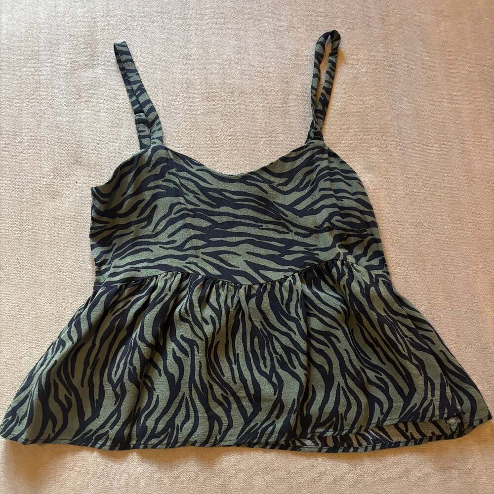 Hollister Women's Green Zebra Print Peplum Tank Top